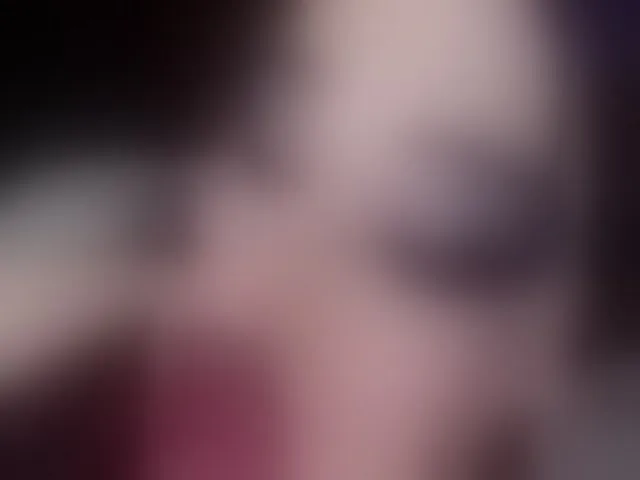 Live sex webcam photo for Megansweett1 #292951630