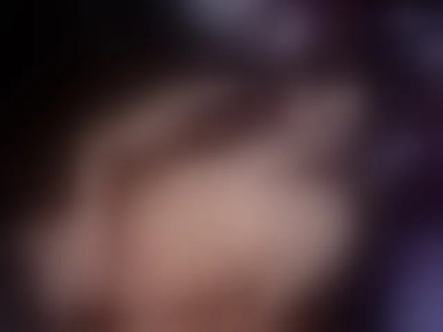 Live sex webcam photo for Megansweett1 #293574842