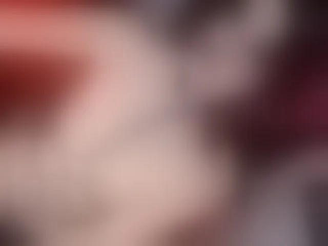 Live sex webcam photo for Megansweett1 #293658318