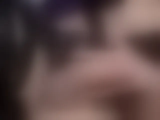 Live sex webcam photo for Megansweett1 #293691355