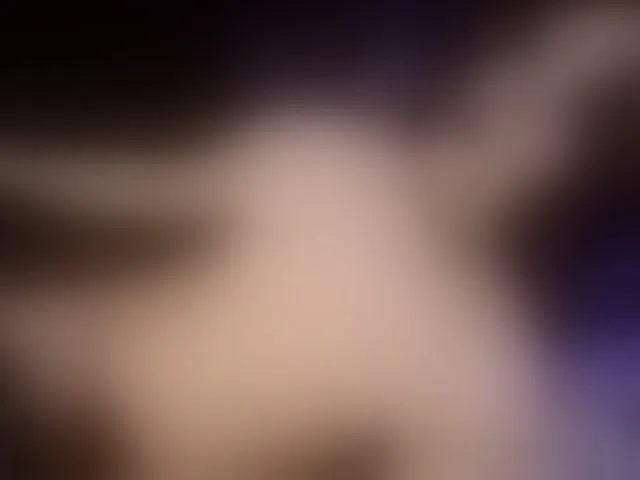 Live sex webcam photo for Megansweett1 #293760679