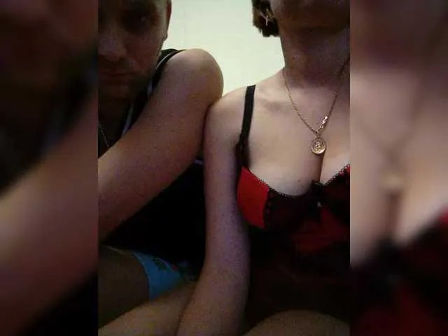 Live sex webcam photo for Megaparty69 #290143973