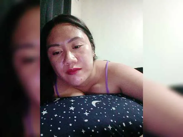 Live sex webcam photo for Meggie30 #291091749