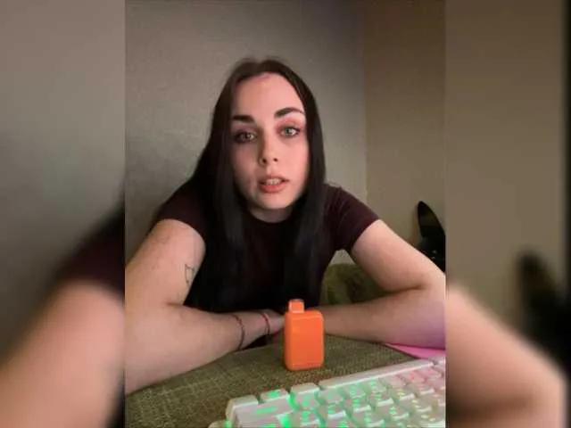 Live sex webcam photo for Meghan0Star #276796960