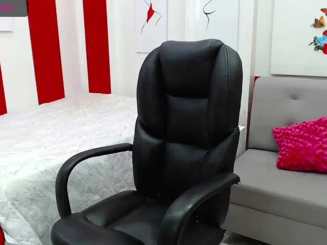 Live sex webcam photo for MeghanBratz #273119262