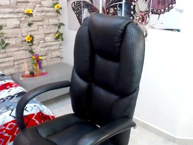 Live sex webcam photo for MeghanBratz #274223314