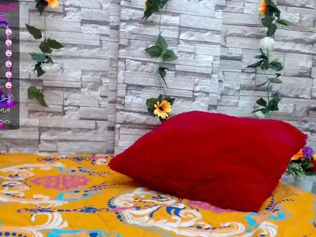Live sex webcam photo for MeghanBratz #274463620