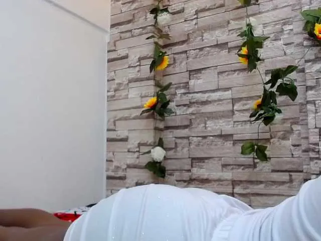 Live sex webcam photo for MeghanBratz #274642861
