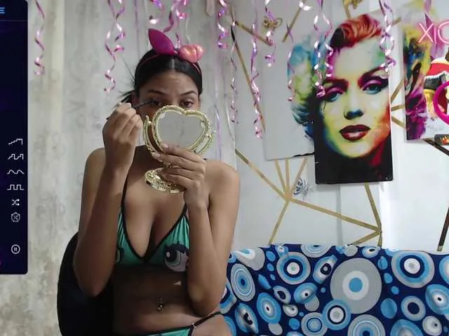 Live sex webcam photo for MeghanBratz #276229848