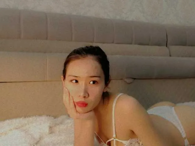 Live sex webcam photo for Mei-i #274043100