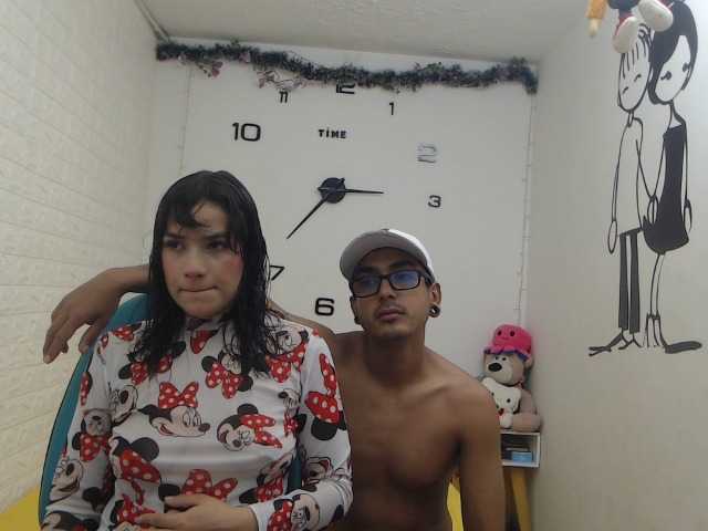 Live sex webcam photo for MeiAndKenji #277758481