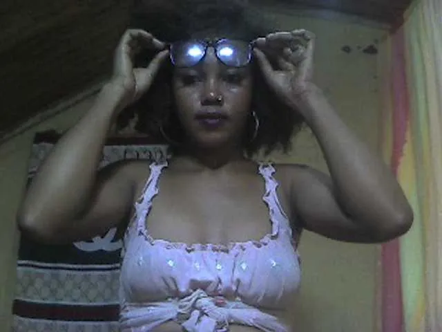 Live sex webcam photo for Meizou12 #290374457