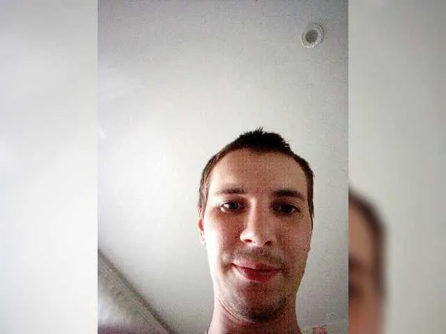 Live sex webcam photo for Mekazylaa #275552559