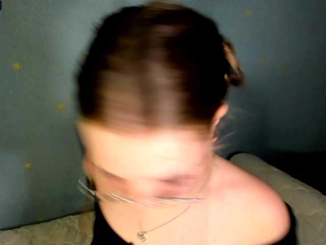 Live sex webcam photo for MelMooon #291434446