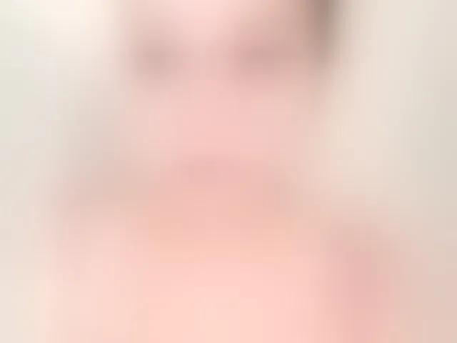 Live sex webcam photo for MelMooon #292794195