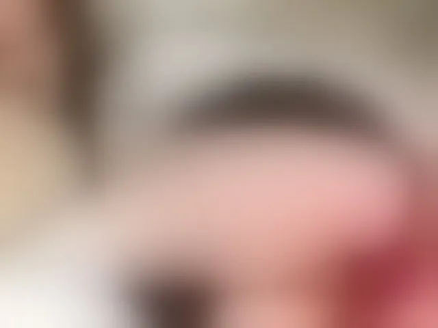 Live sex webcam photo for MelMooon #293307597