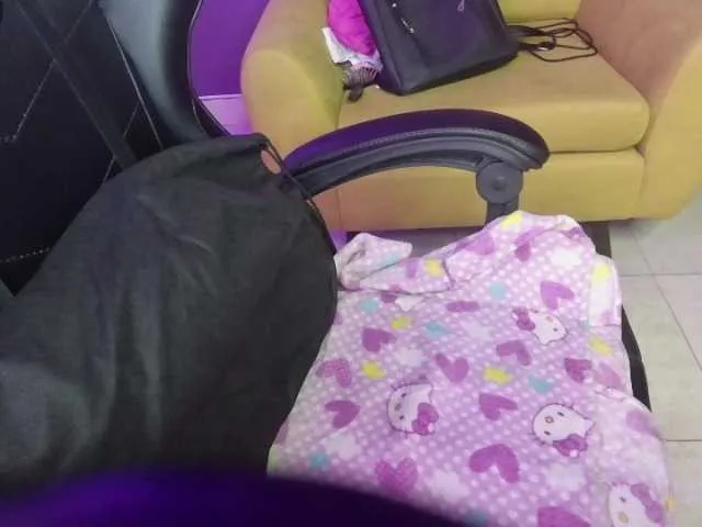 Live sex webcam photo for MelRaise #278077637