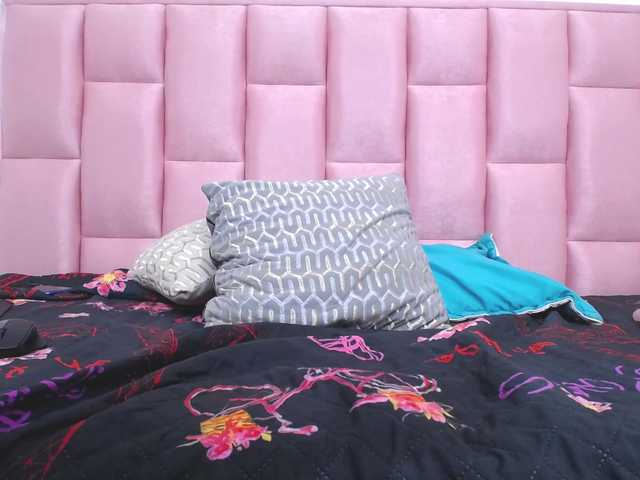 Live sex webcam photo for Melani-Dream #271893292