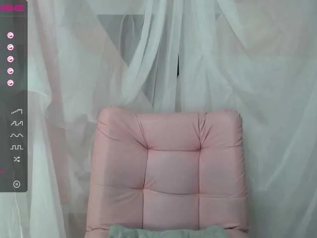 Live sex webcam photo for MelaniRice #271720874