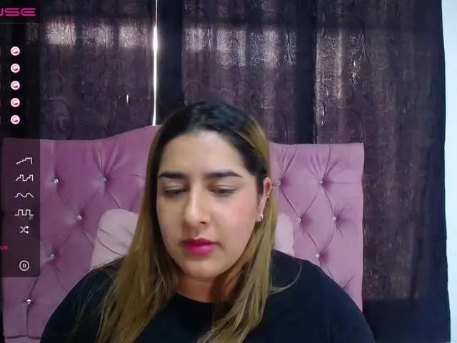Live sex webcam photo for MelaniRice #272146546