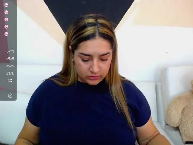 Live sex webcam photo for MelaniRice #272149807