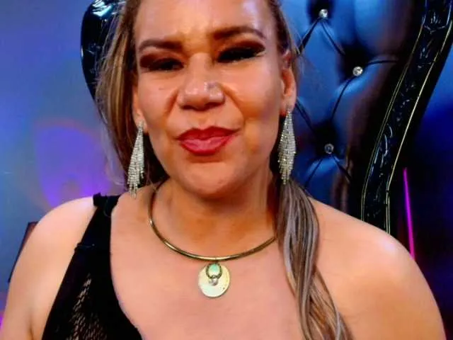Live sex webcam photo for MelaniaKnauss #291704407