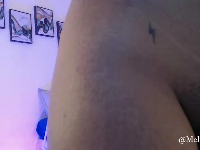 Live sex webcam photo for MelaniaRousse #277470846
