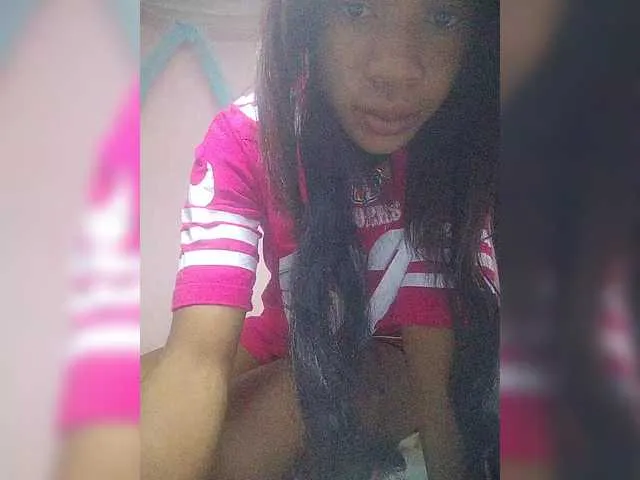 Live sex webcam photo for Melanie94 #292023834