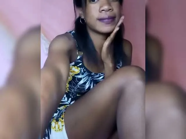 Live sex webcam photo for Melanie94 #292268182