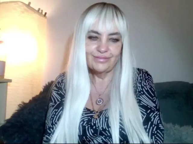 Live sex webcam photo for MelanieMature #272641612