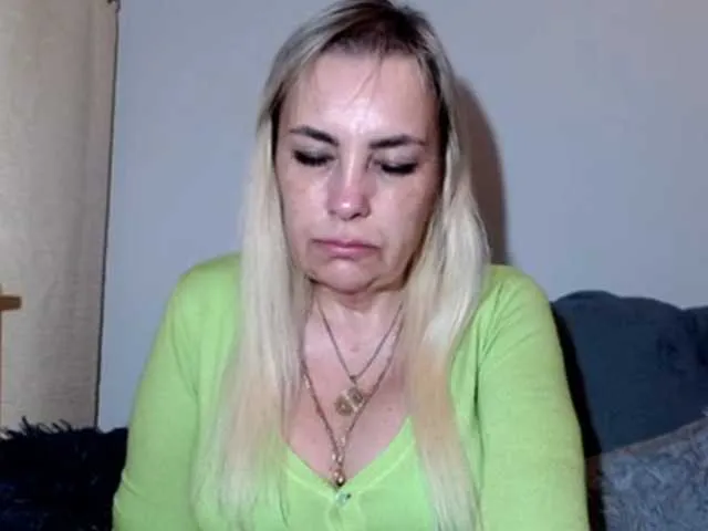 Live sex webcam photo for MelanieMature #273026421