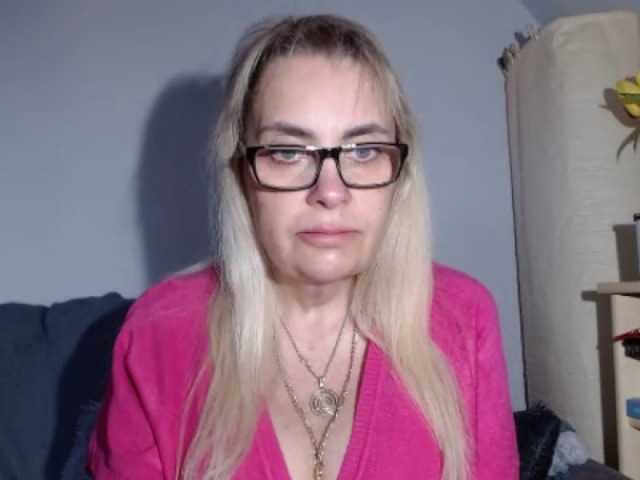 Live sex webcam photo for MelanieMature #273261326