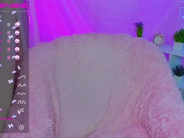 Live sex webcam photo for Melaniehill #273304578