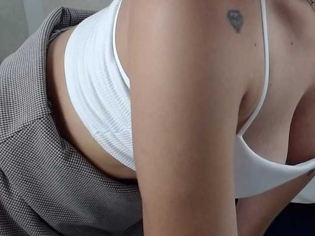 Live sex webcam photo for Melanny-gil #276168664