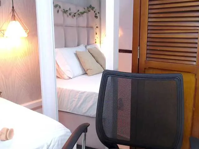 Live sex webcam photo for Melanny-gil #291238299
