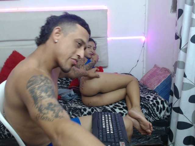 Live sex webcam photo for MelanyAndBoy7 #275375411