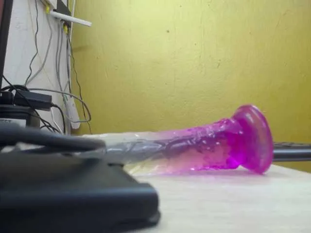 Live sex webcam photo for MelekGirl #274490255