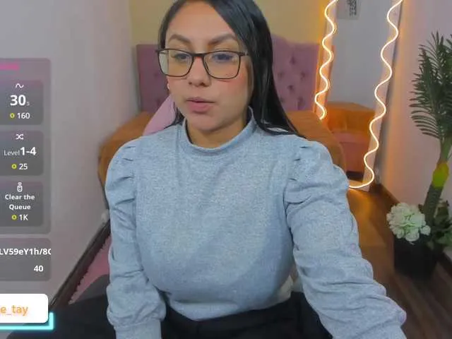 Live sex webcam photo for Melie-tay #290298732