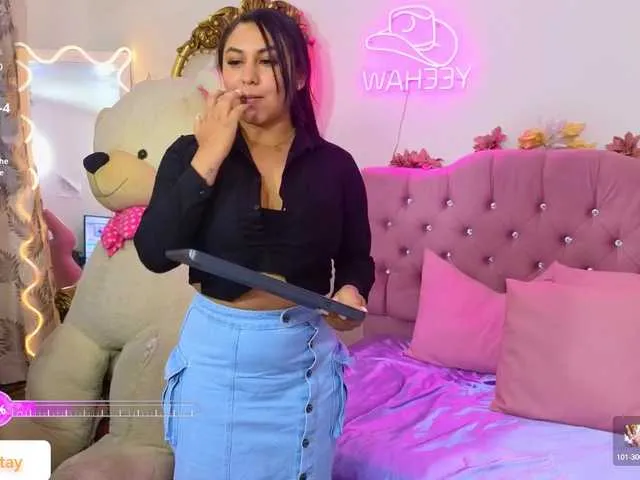 Live sex webcam photo for Melie-tay #290334782