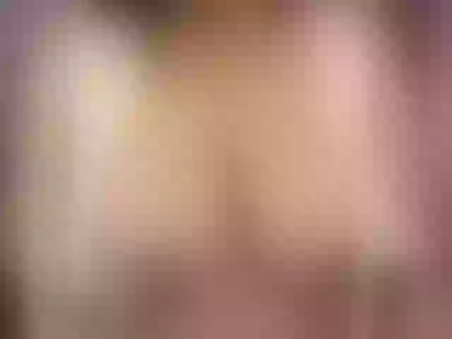 Live sex webcam photo for Melie-tay #290881453