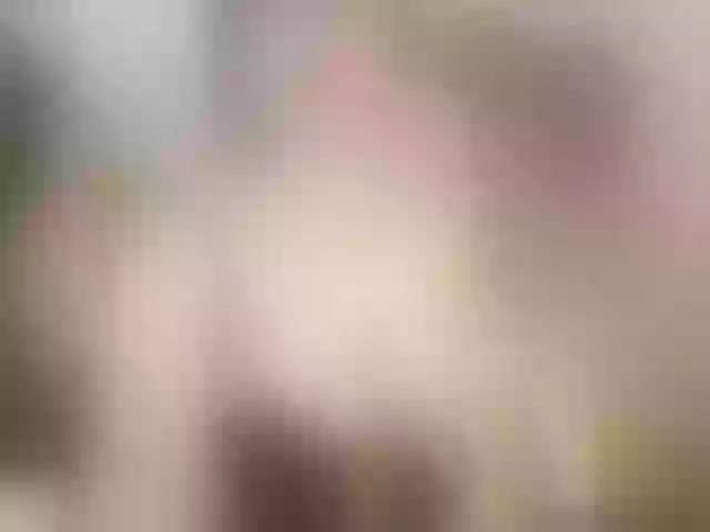 Live sex webcam photo for Melie-tay #290984247