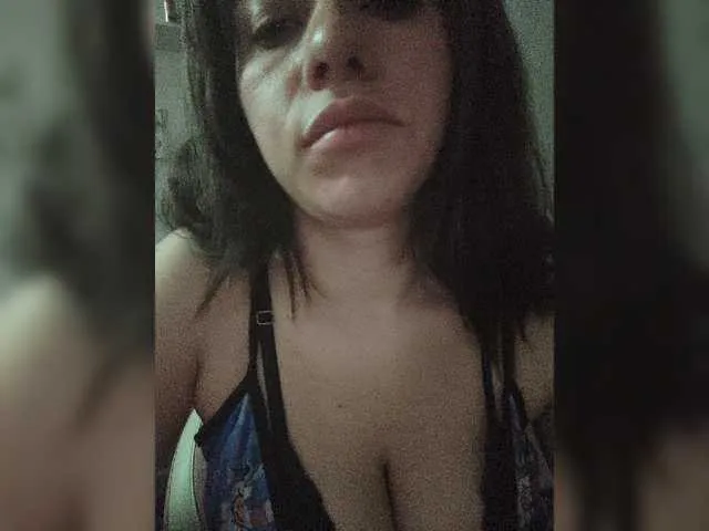 Live sex webcam photo for MeliissaVelez #294111768