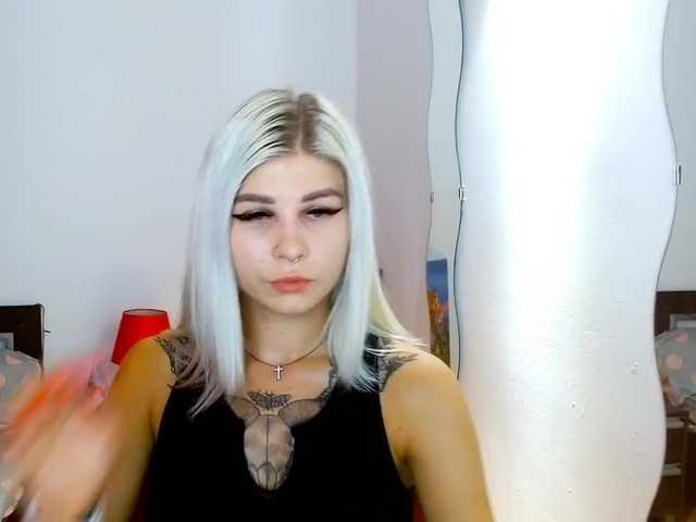 Live sex webcam photo for MelisBuon #274585312