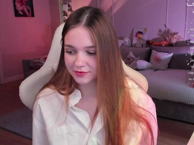 Live sex webcam photo for Melissa-Fox #290896217