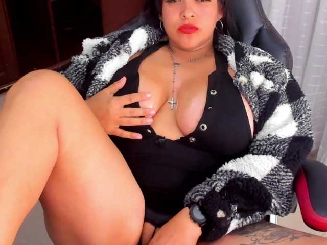 Live sex webcam photo for MelissaCortez #276231783