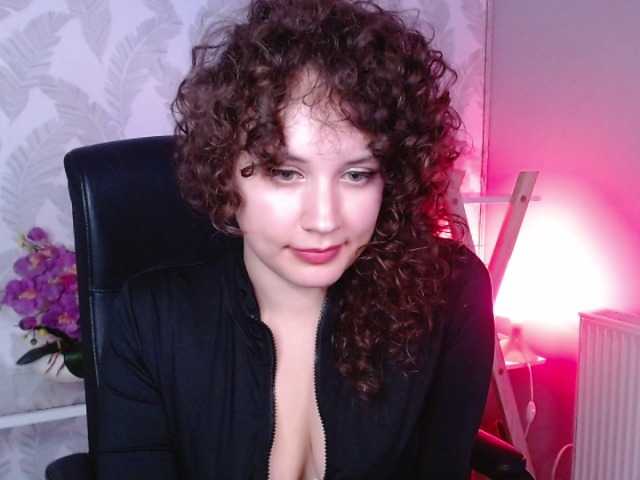 Live sex webcam photo for MelissaFlirt3 #276709681