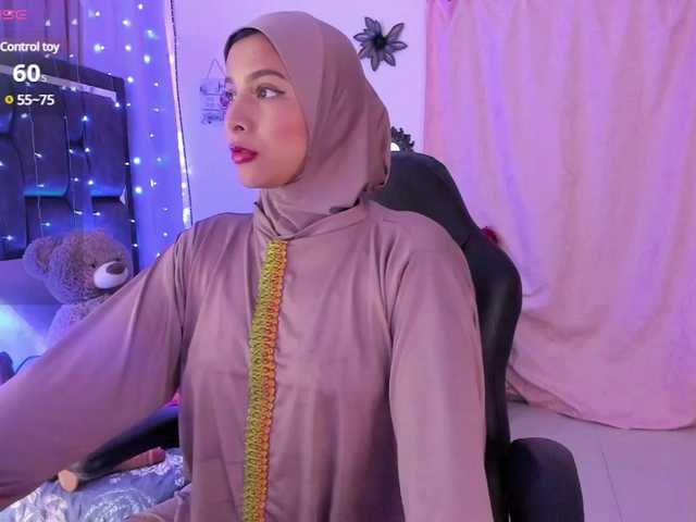 Live sex webcam photo for MelissaMMassu #290423382