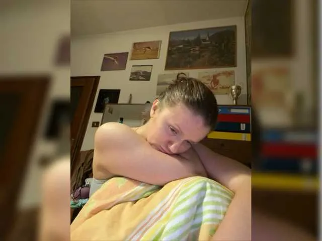 Live sex webcam photo for Melissakiss1 #277641325