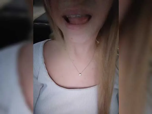 Live sex webcam photo for Melissasosochka #291745219