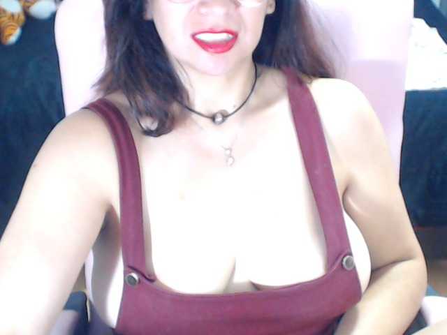 Live sex webcam photo for Melissaw1216 #275499205